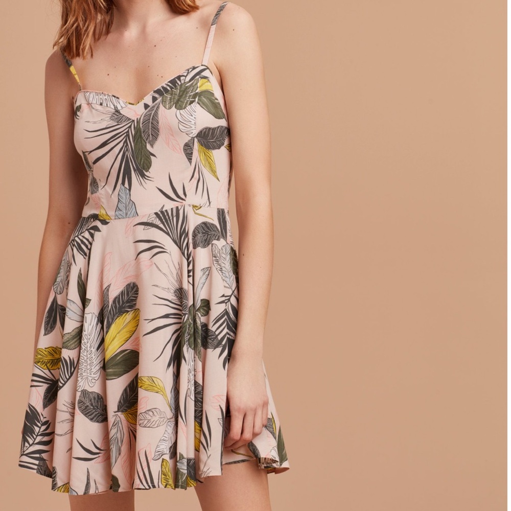 NWT Aritzia Talula Lipinski dress in Oak/Denude size 10